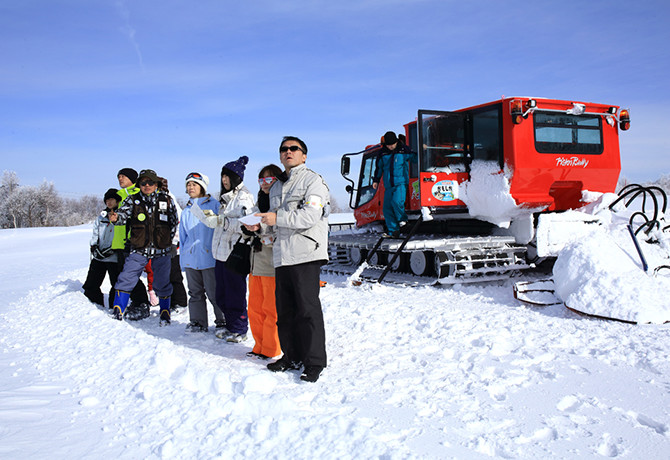 ゴンドラリフトと雪上車で楽しむ  雪原遊覧ツアー